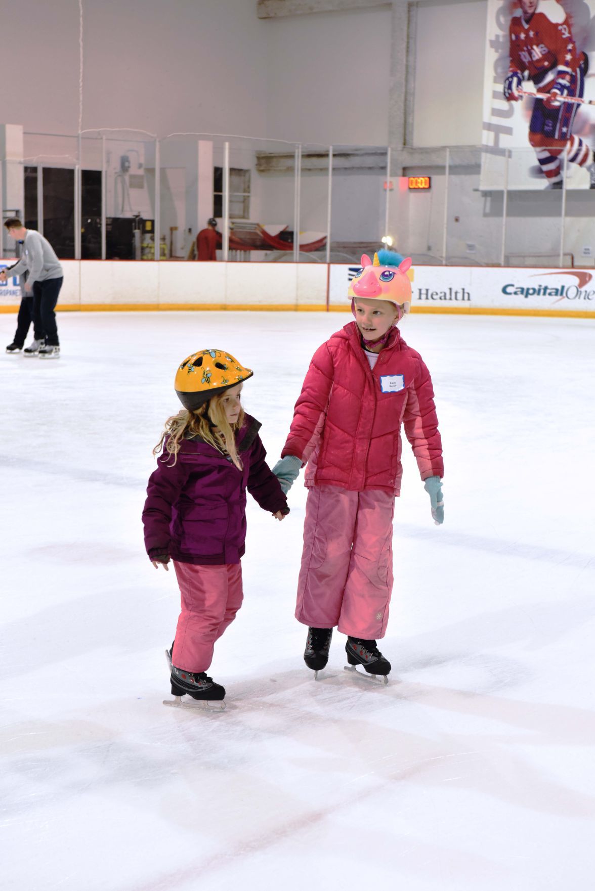 Arlington families spend free fun time at Adaptive Ice Skate Afternoon