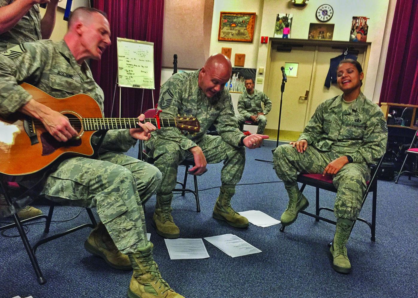 SOLDIERS SINGING