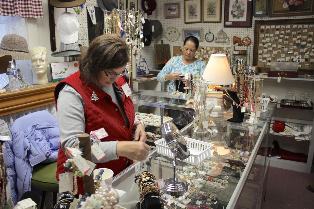Fort Myer Thrift Shop Season Of Holiday Savings Comes To A Close