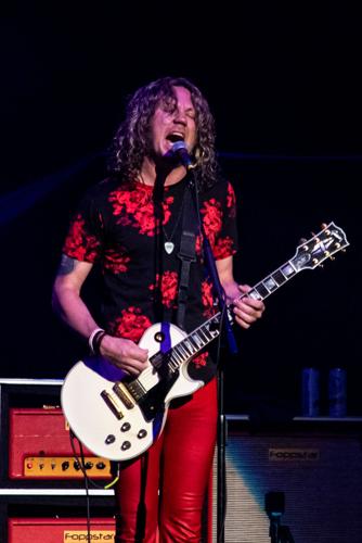 ZZ Top and the Black Mood at Findlay Toyota Center | Photo Galleries ...