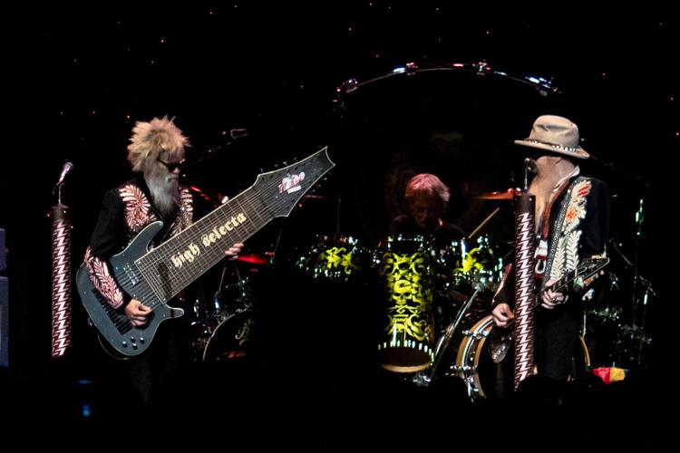 ZZ Top and the Black Mood at Findlay Toyota Center | Photo Galleries ...