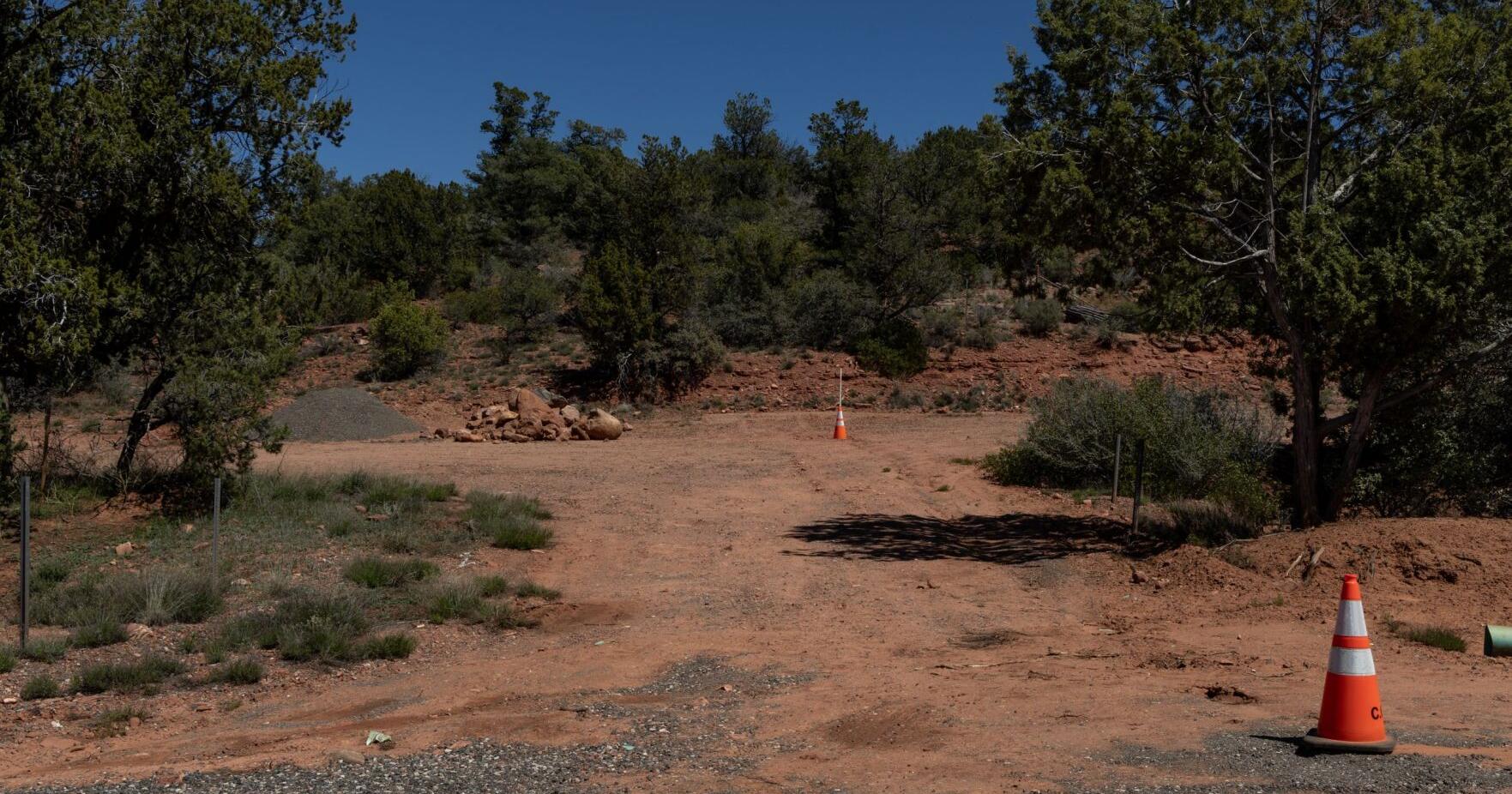 Sedona parking lot program to ease homelessness on hold until November election - Vimarsana News
