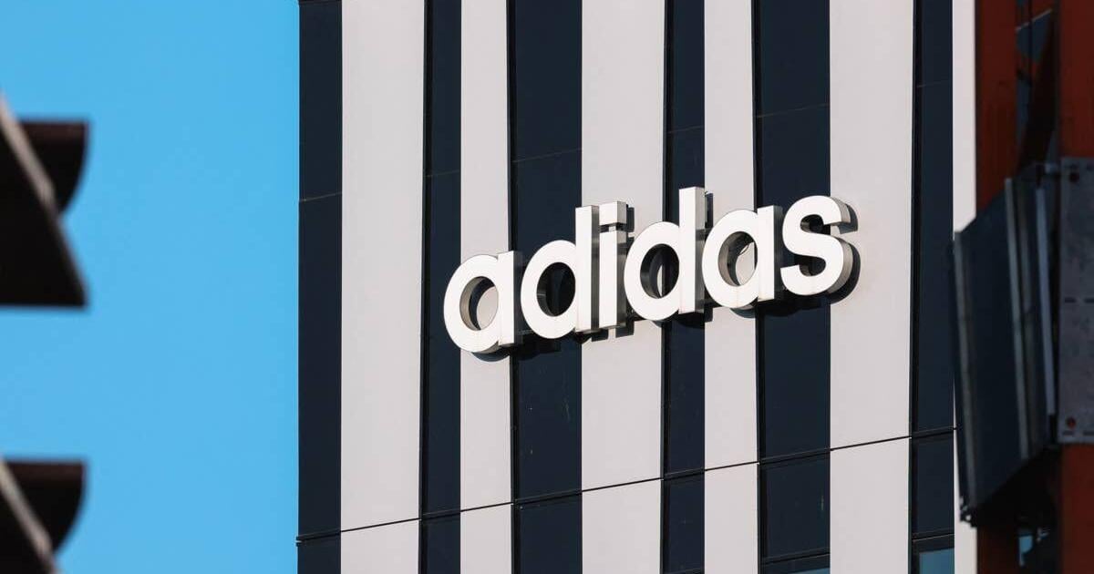 Adidas’ ‘Very Flattering’ $14 Cotton Tank Is a Surprisingly Great Summer-to-Fall Staple