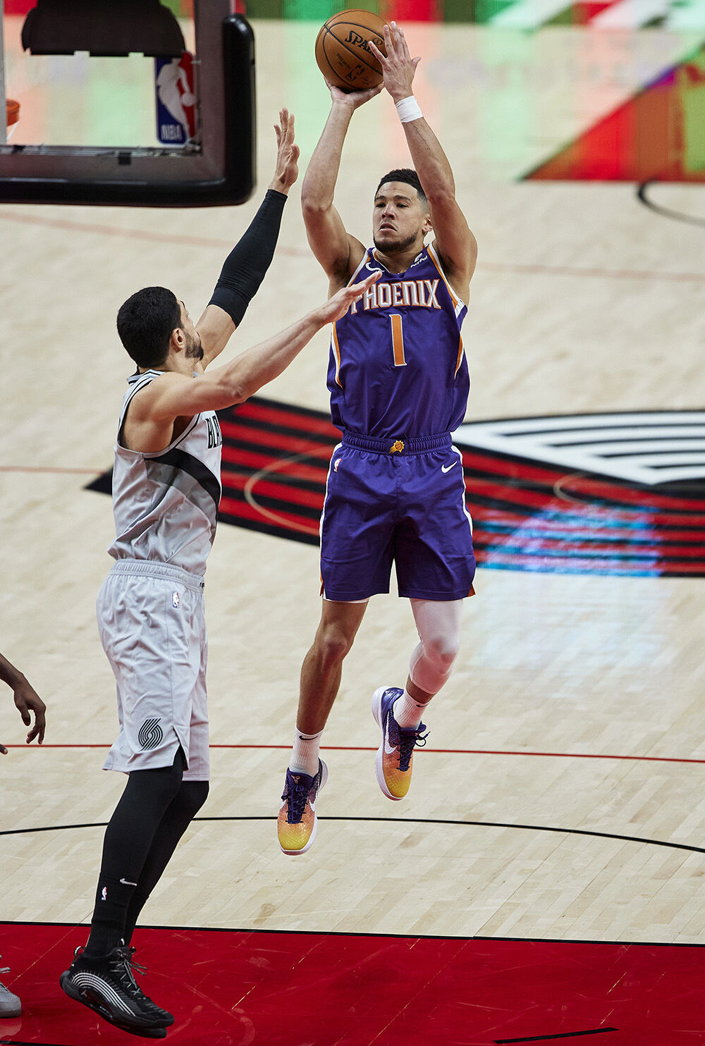 Devin Booker Scores 35 Points, Suns Beat Blazers 127-121 | Sports ...