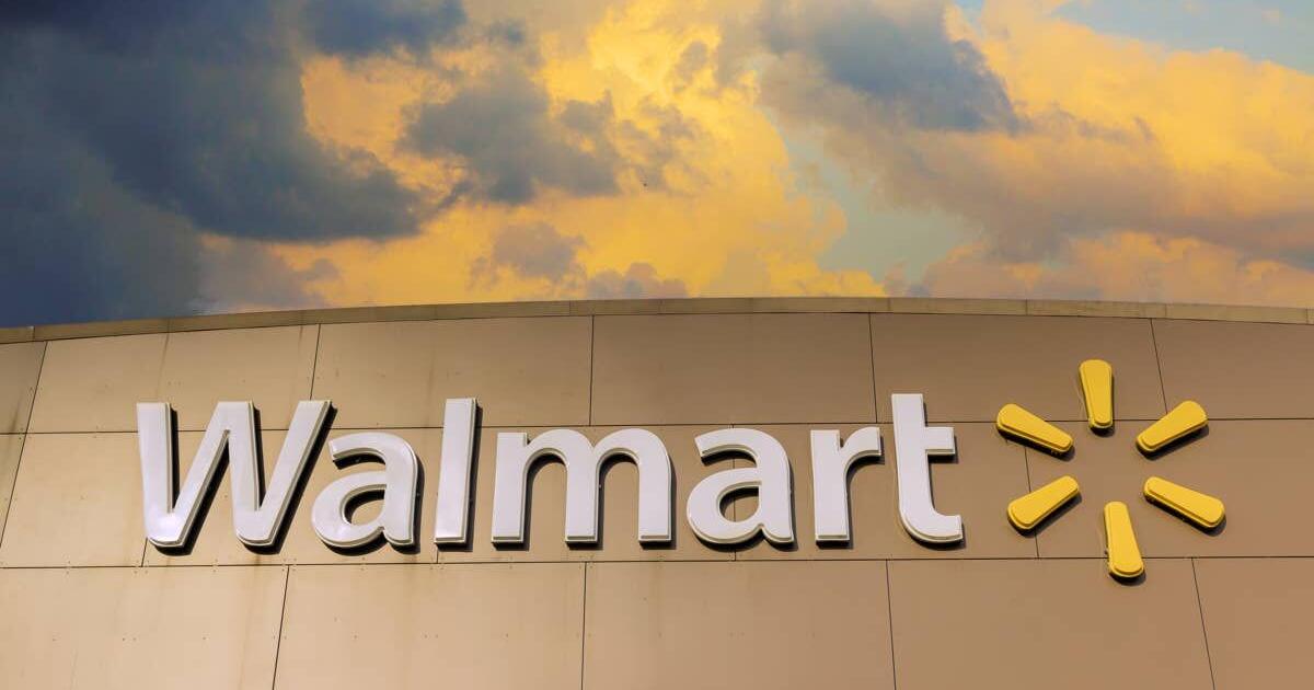 Walmart's 'Bright' $35 Solar Light 6-Pack 'Looks So Elegant' in Yards and Gardens