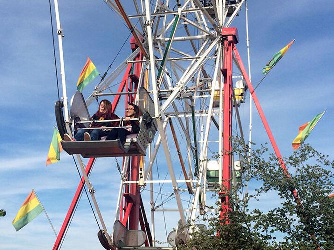 Carnival attracts crowd at Prescott Valley Days (see event schedule