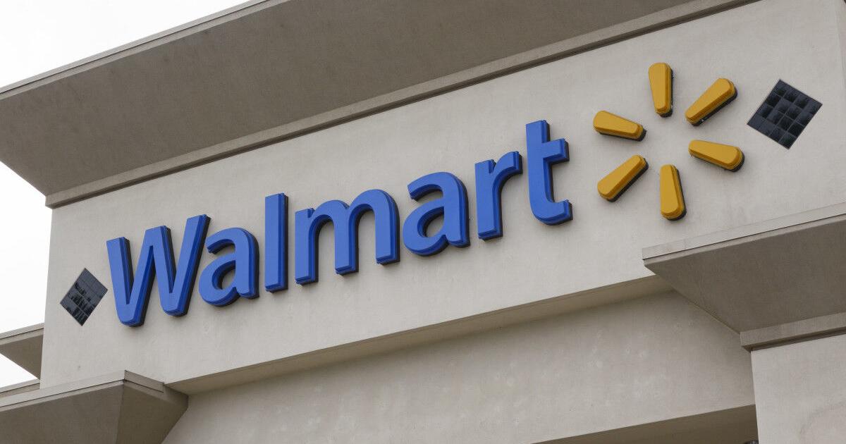 Walmart Has an 'Exquisite' $458 Power Recliner on Sale for Only $186, and Shoppers Love Its 'Sleek and Modern' Design
