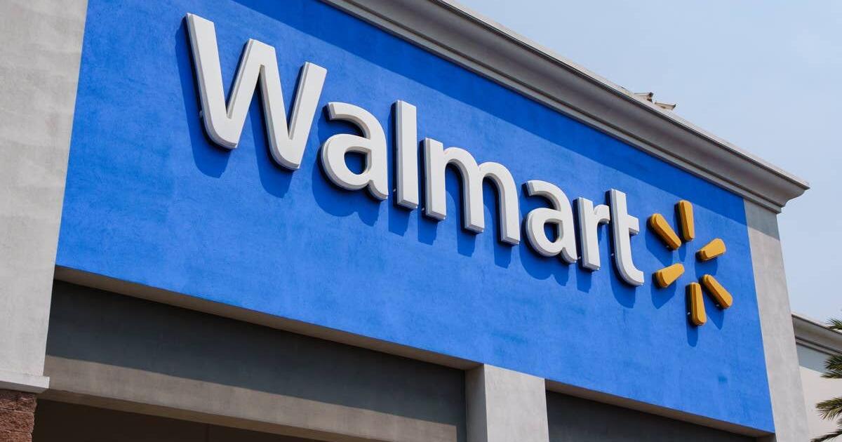 Walmart’s Washable Floral Area Rug ‘Really Makes a Room Pop’ With Cottagecore Charm