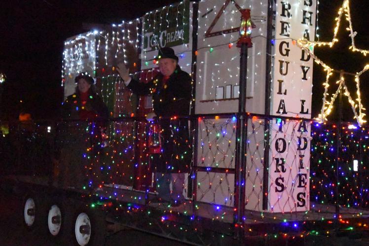 Prescott kicks off holiday season with Light Parade and Bonfire