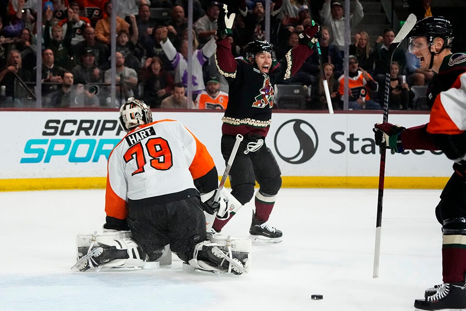 Konecny Scores Twice, Flyers Beat Arizona 4-1 To End Coyotes' Winning ...