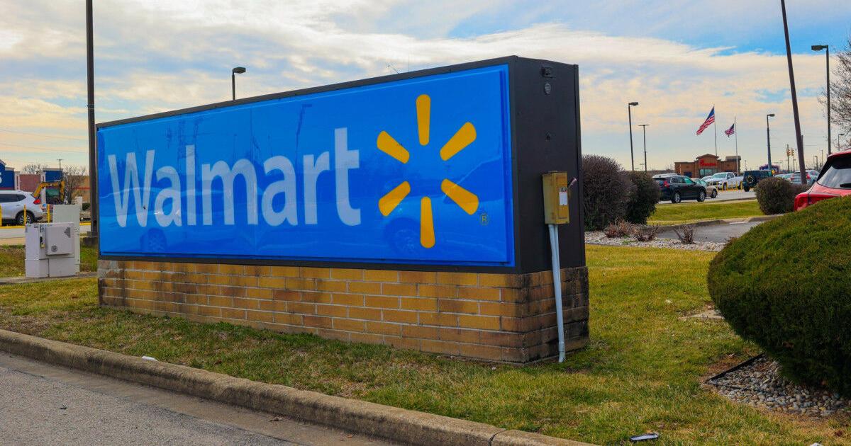 Walmart Is Selling a 'Practical' $300 Storage Bench for Only $60, and Reviewers Say They’d Definitely 'Buy It Again'