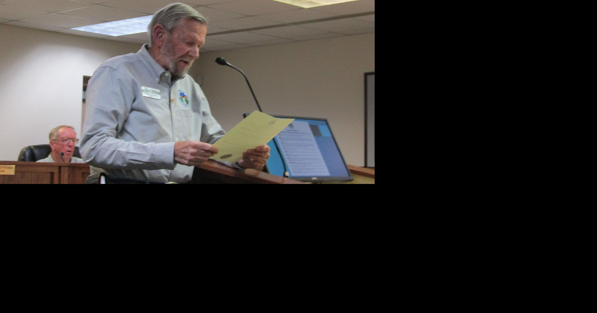 Chino Valley mayor backs airstrip proposal, supports letting voters decide