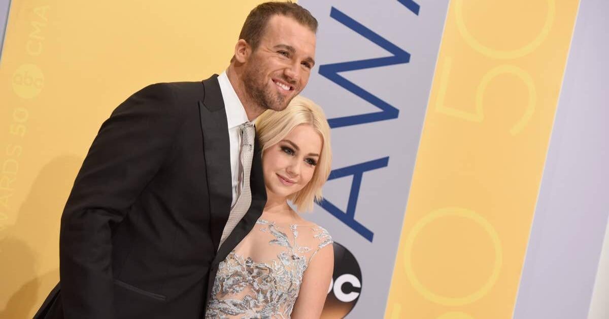 the-50th-annual-cma-awards---arrivals