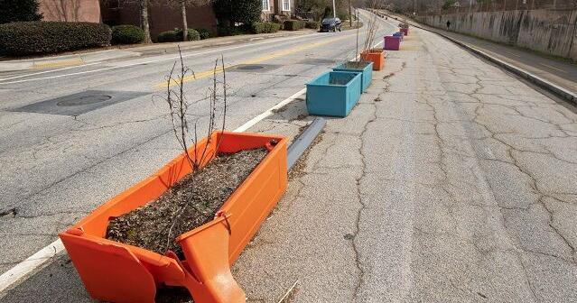 Decatur moving forward with plans to remove planters on West Howard ...