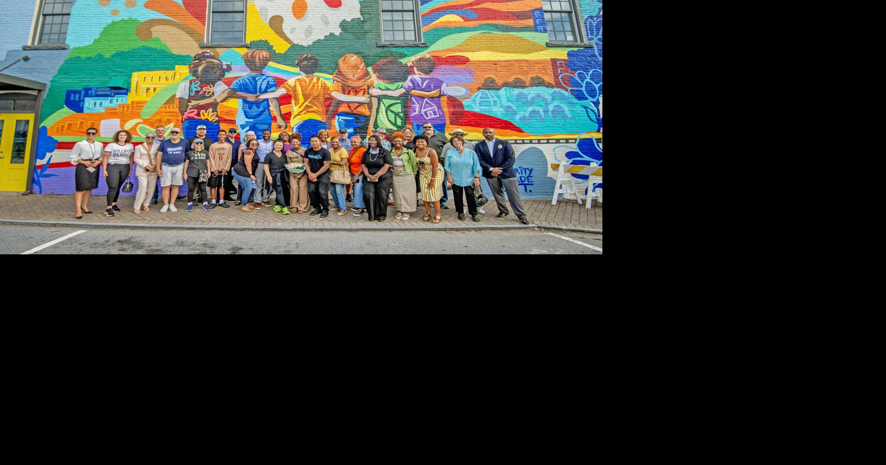 New Stone Mountain mural celebrates unity, diversity