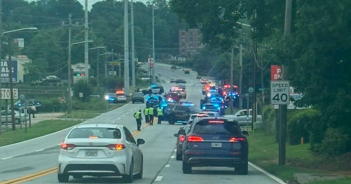 Police officer stabbed, suspect shot on North Decatur Road