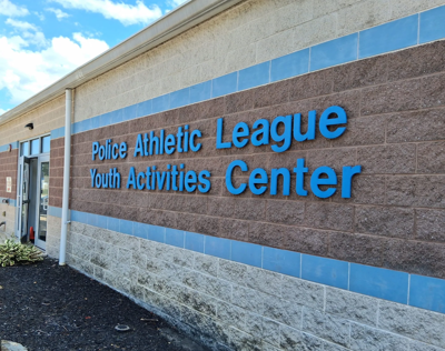 PAL center2 Spotlight.png