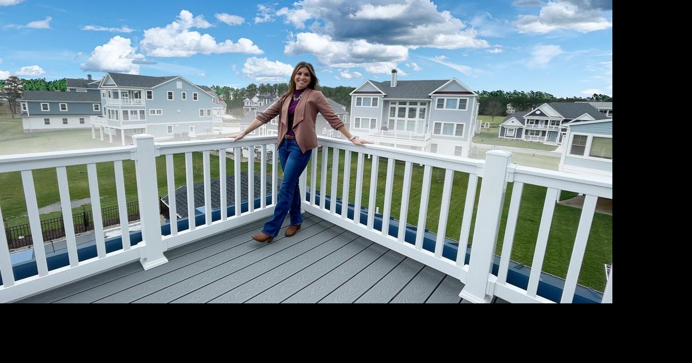 CoastalStyle Home with a Pool in The Peninsula Community Millsboro, DE Contemporary