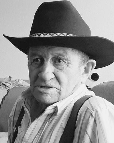 William Kelley | Obituaries | deltacountyindependent.com