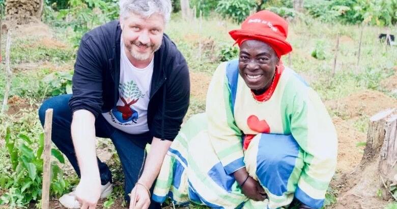 Colorado’s governor wants to legalize an African psychedelic, but there’s a conflict over where ibogaine is sourced