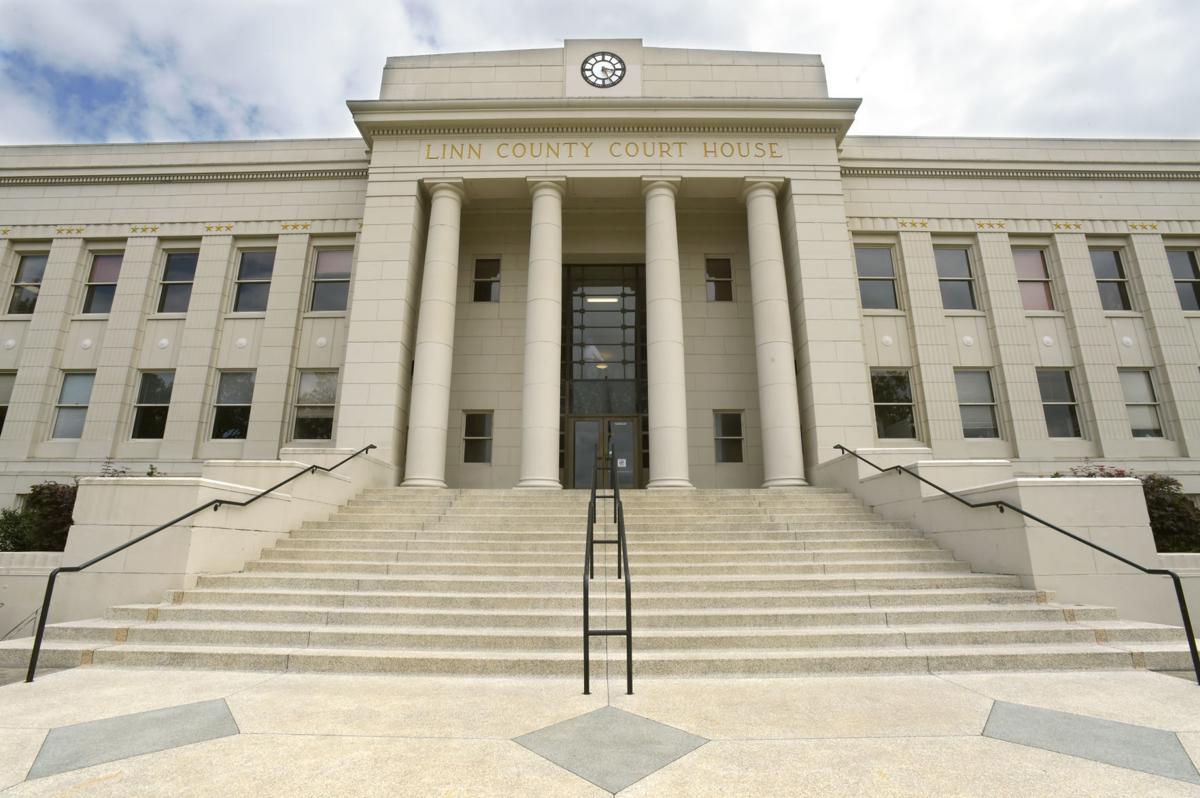 STOCK PIX Linn County Courthouse