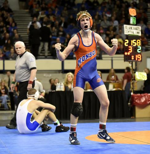 Returning state champs at the 2016 OSAA wrestling tournament