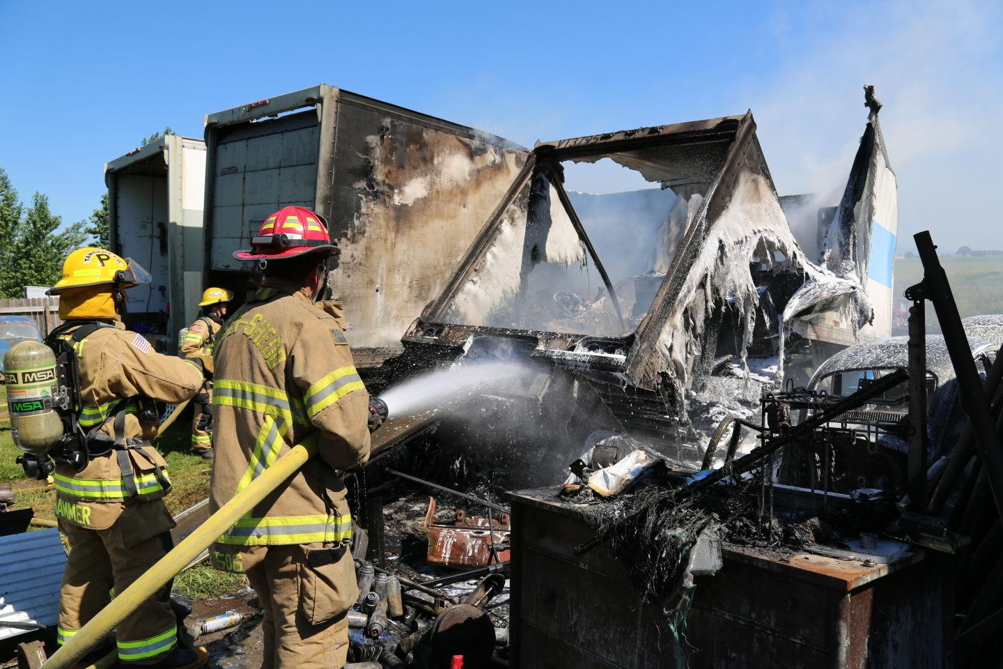 Fire in Halsey destroys trailers, vehicles