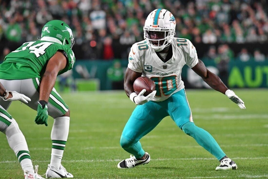 Dolphins WR Tyreek Hill questionable to return with ankle injury