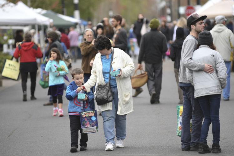 Farmers market season begins in Albany, Corvallis