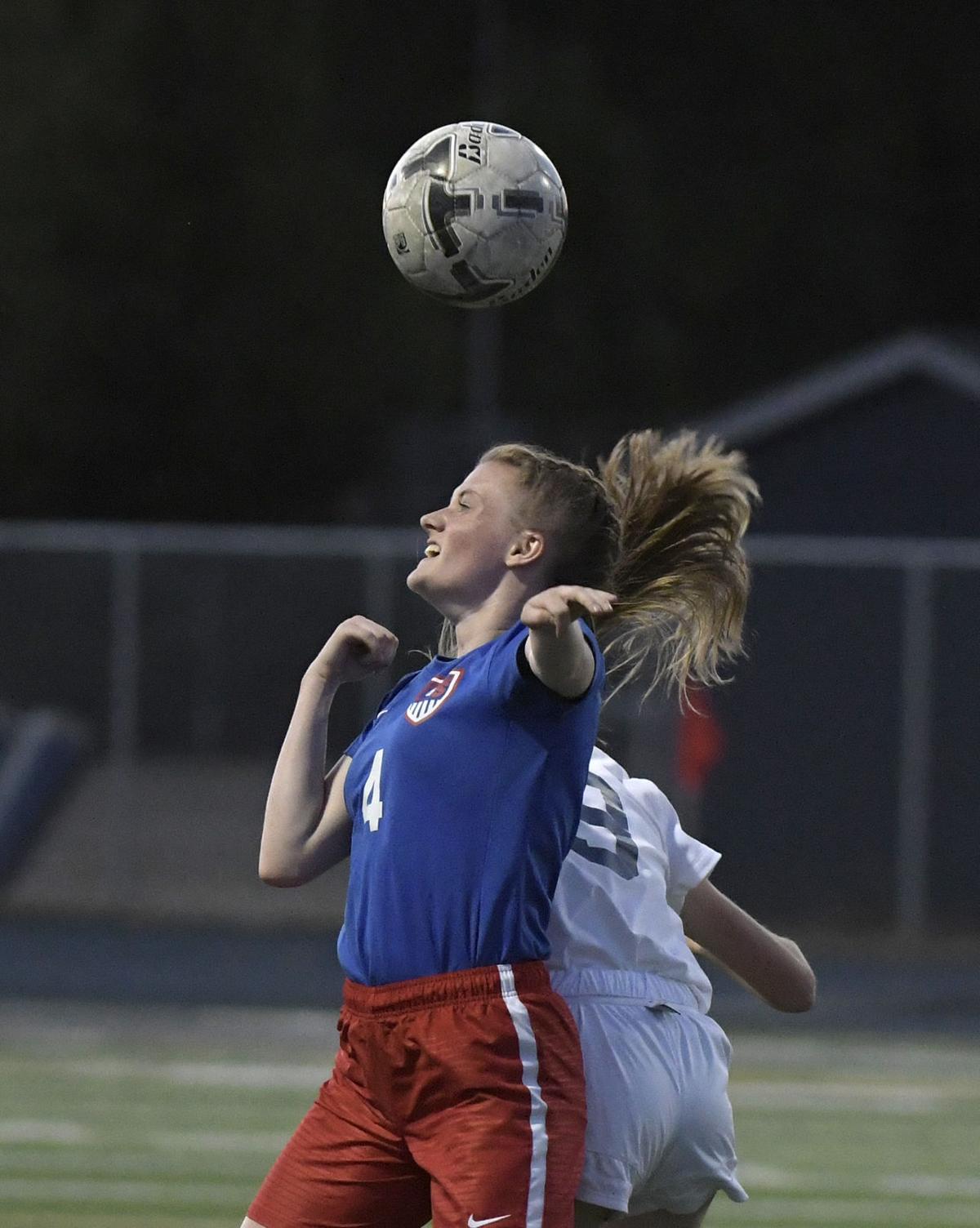 Warriors vs Bulldogs Girls Soccer30-my