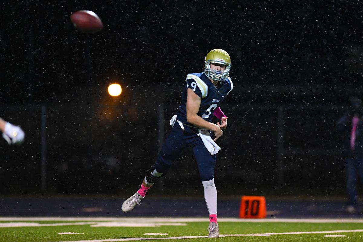101217-adh-spt-west-albany-football-0014.jpg