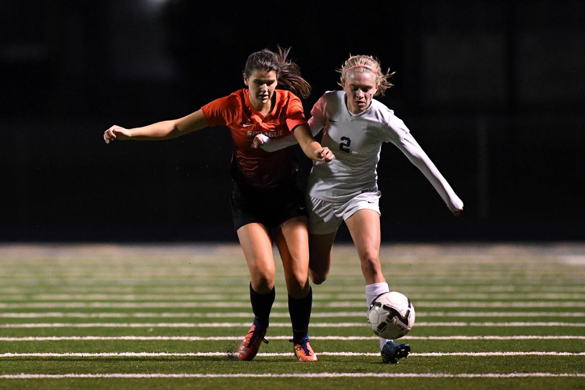 101017-adh-spt-west-soccer-0014.jpg