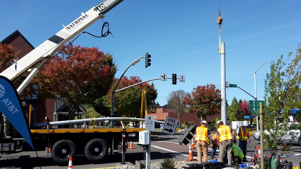 stoplight repaired traffic flowing normally at fourth and traffic light installer jobs