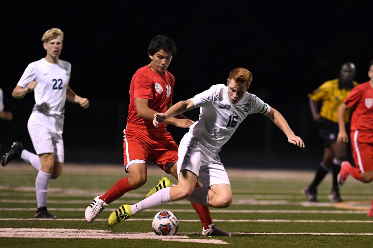 091117-adh-spt-albany-soccer-019.jpg