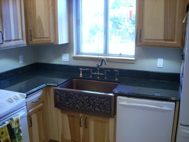 Small Kitchen Remodel Sink Area