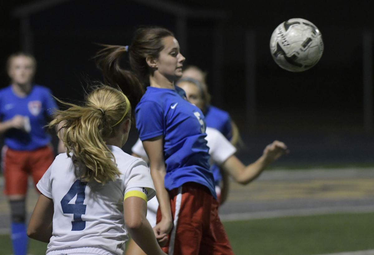 Warriors vs Bulldogs Girls Soccer18-my