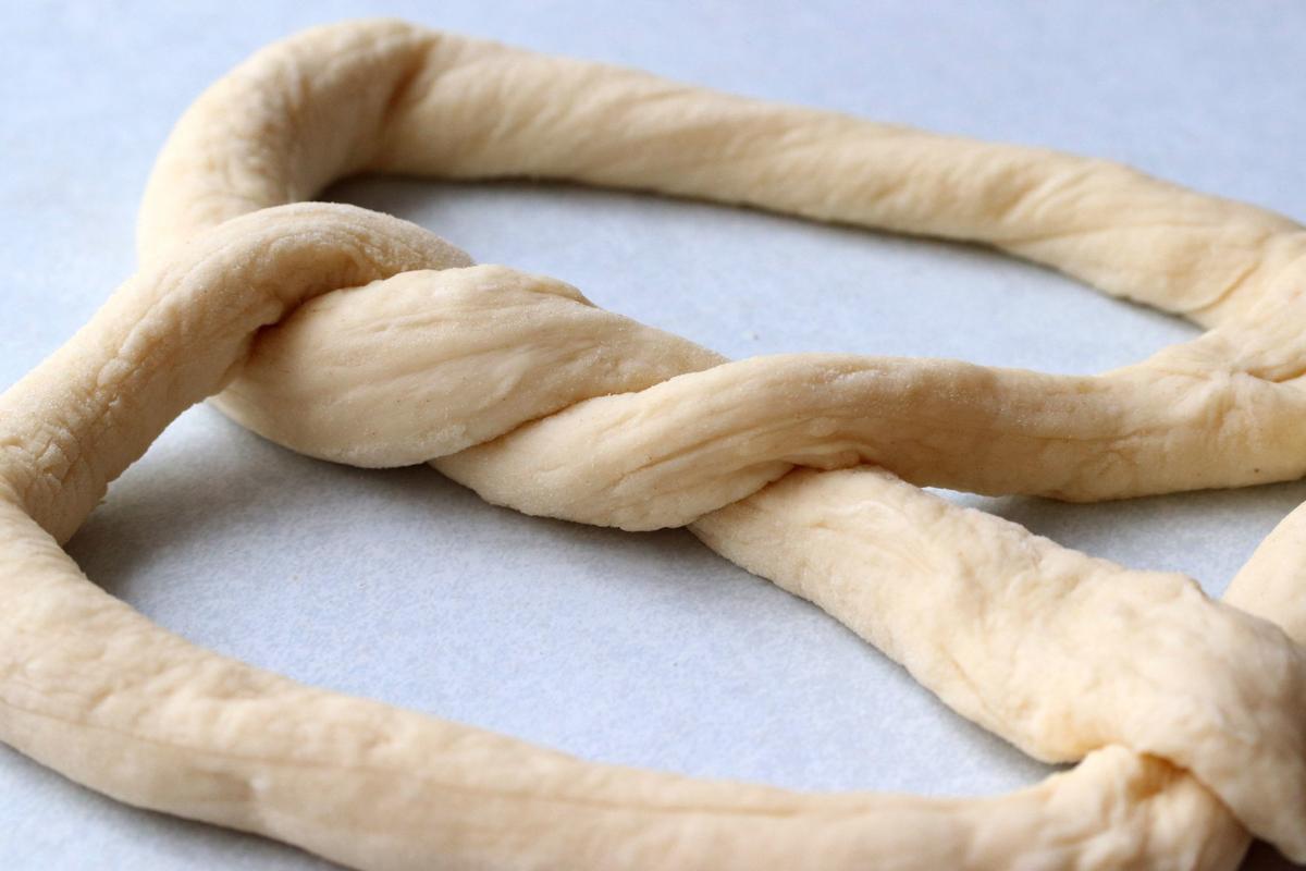 Pretzels All tied up in knots Food and Cooking