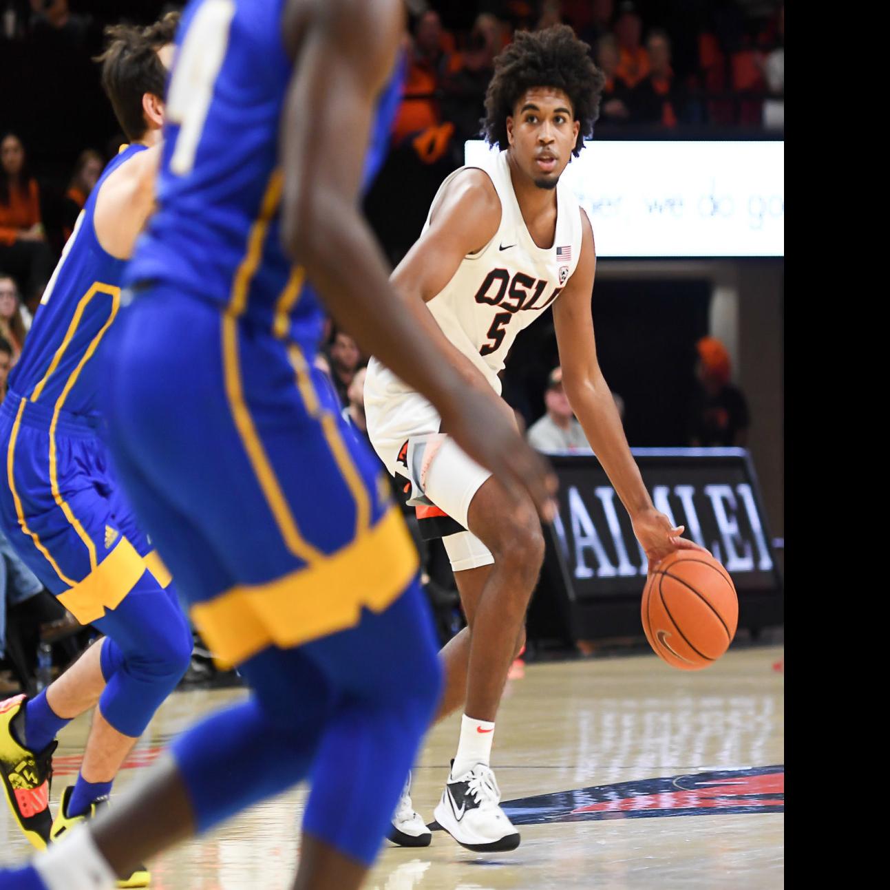 Osu Men S Basketball Beavers Find Offense Pull Away From Gauchos