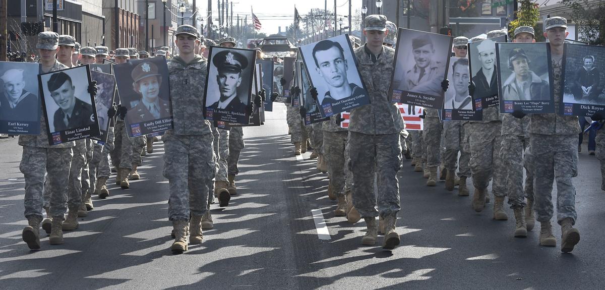 111118-adh-nws-Veterans Parade01-my