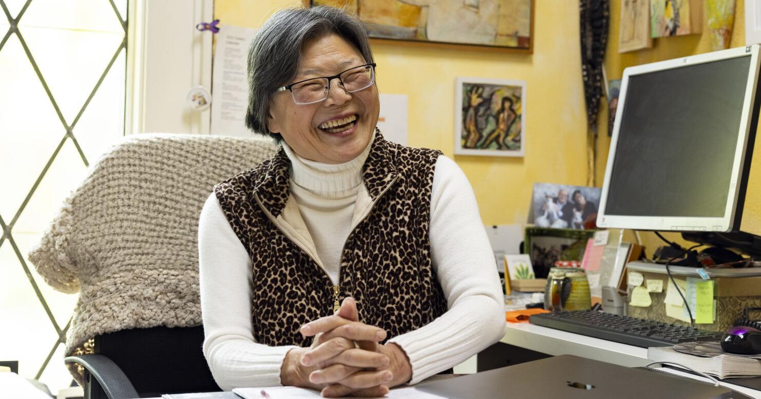 Corvallis Arts Center's Cynthia Spencer takes a bow - Vimarsana News