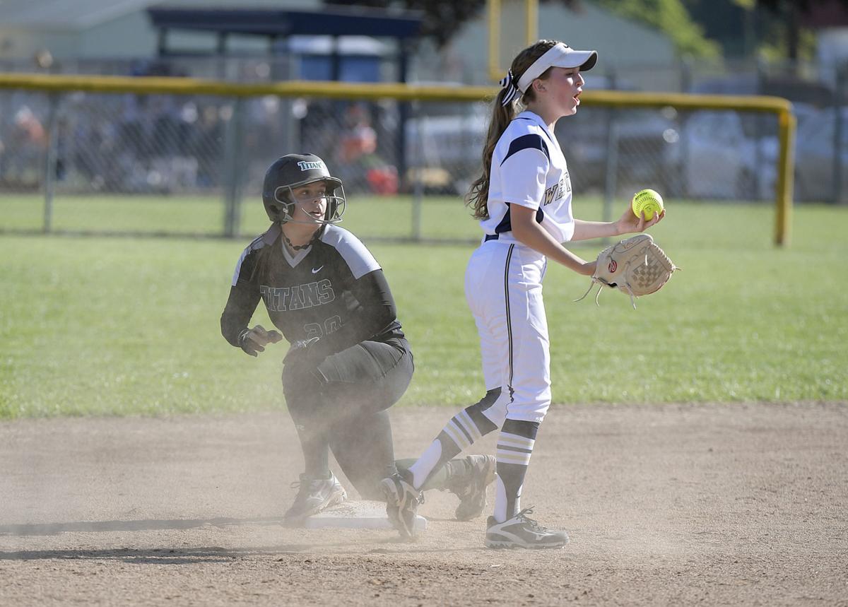 Prep Softball Bulldogs Cant Find Offense In Defeat High School