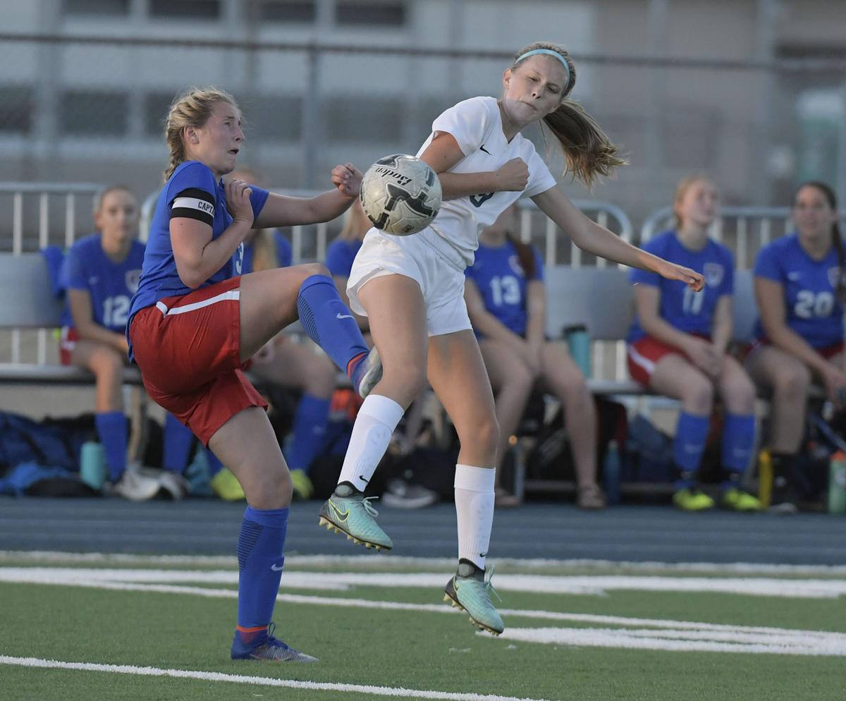 091317-adh-spt-LHSvsWA Girls Soccer02-my