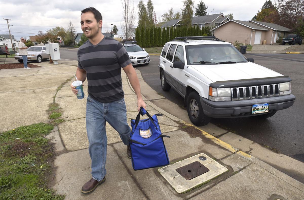 Pizza Hut 700 Ne Circle Blvd Carryout Delivery Pizza Wings In