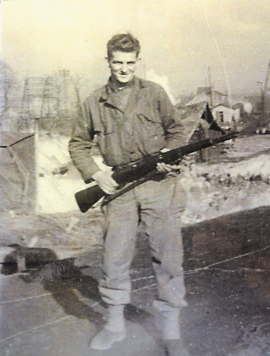 Author presents book to Albany vet Local