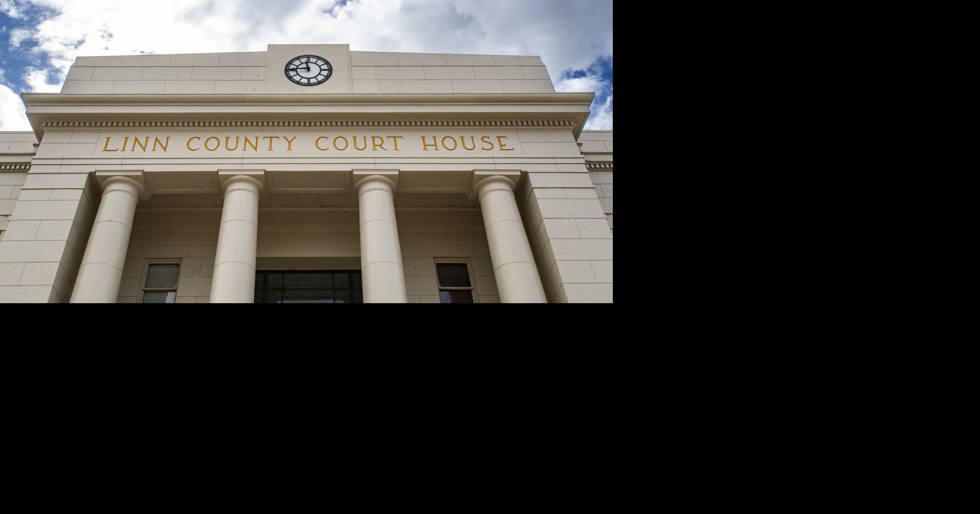 Linn County court worker suspected of $135K theft