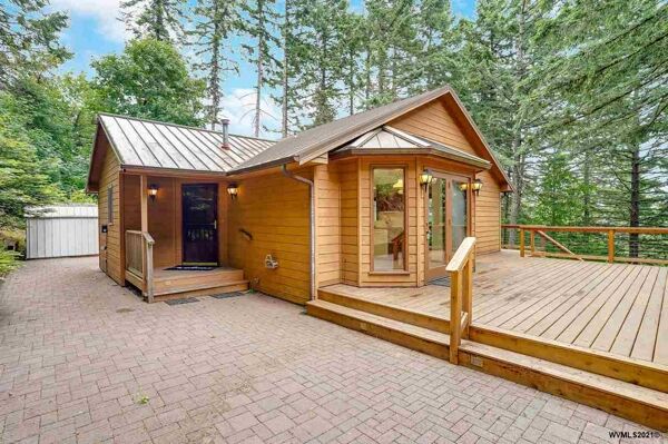 3 Bedroom Home in Corvallis - $595,000