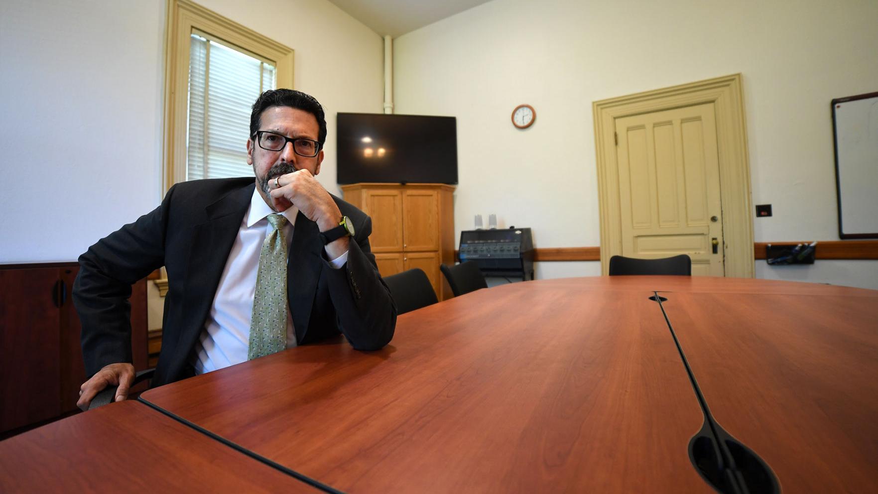 Local Prosecutors Defense Attorneys Argue Merits Of Grand Jury Recording Bill Local Democratherald Com