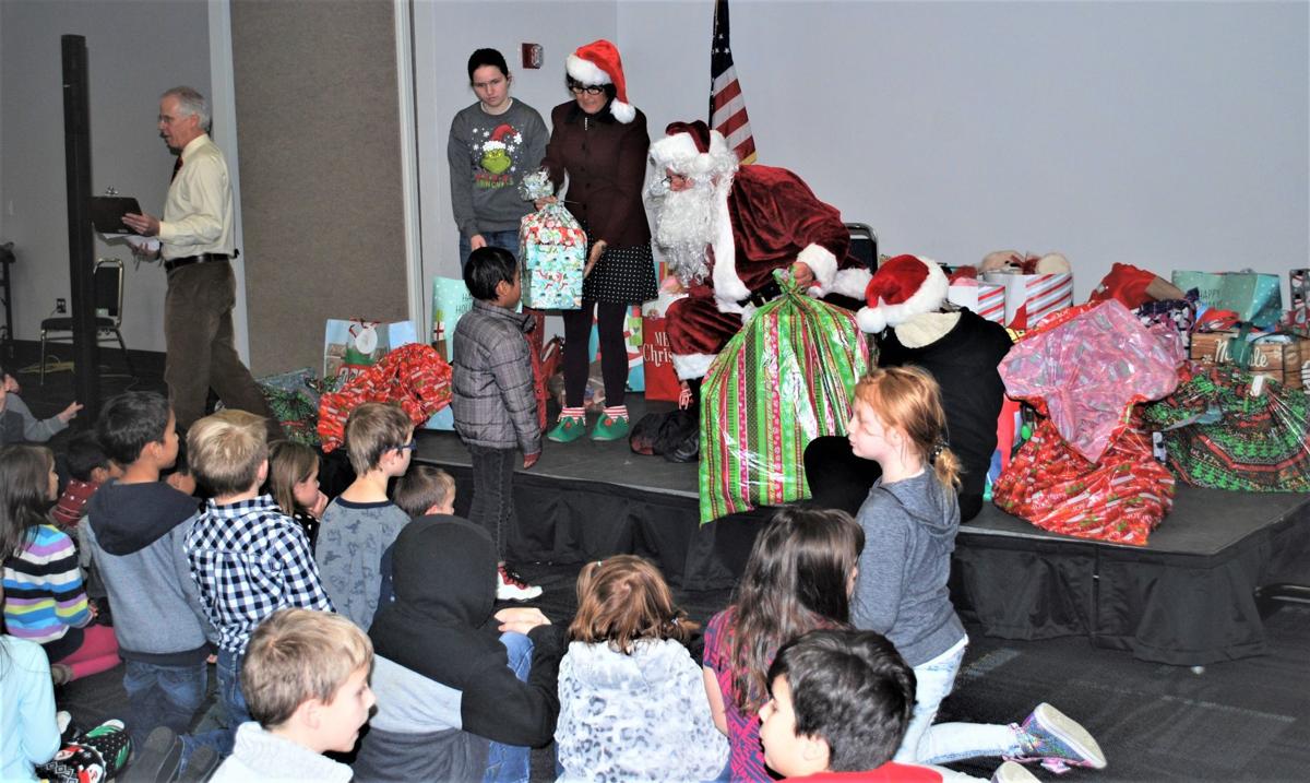 Santa Elves Arrive Early For Albany Students News Democratherald Com