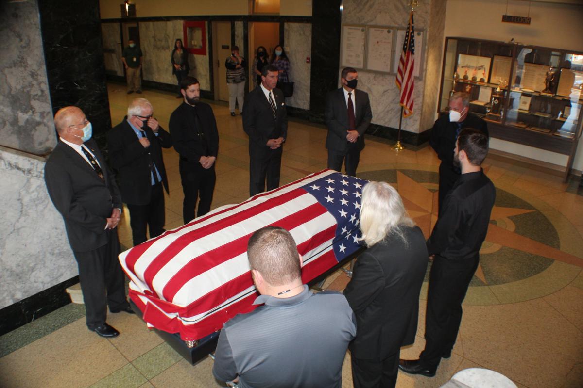 031321-adh-nws-Lindsey-casket-courthouse