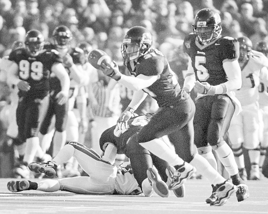 00 Flashback Osu Dashes Uo S Rose Dream Awaits Its Own Fate Football Democratherald Com